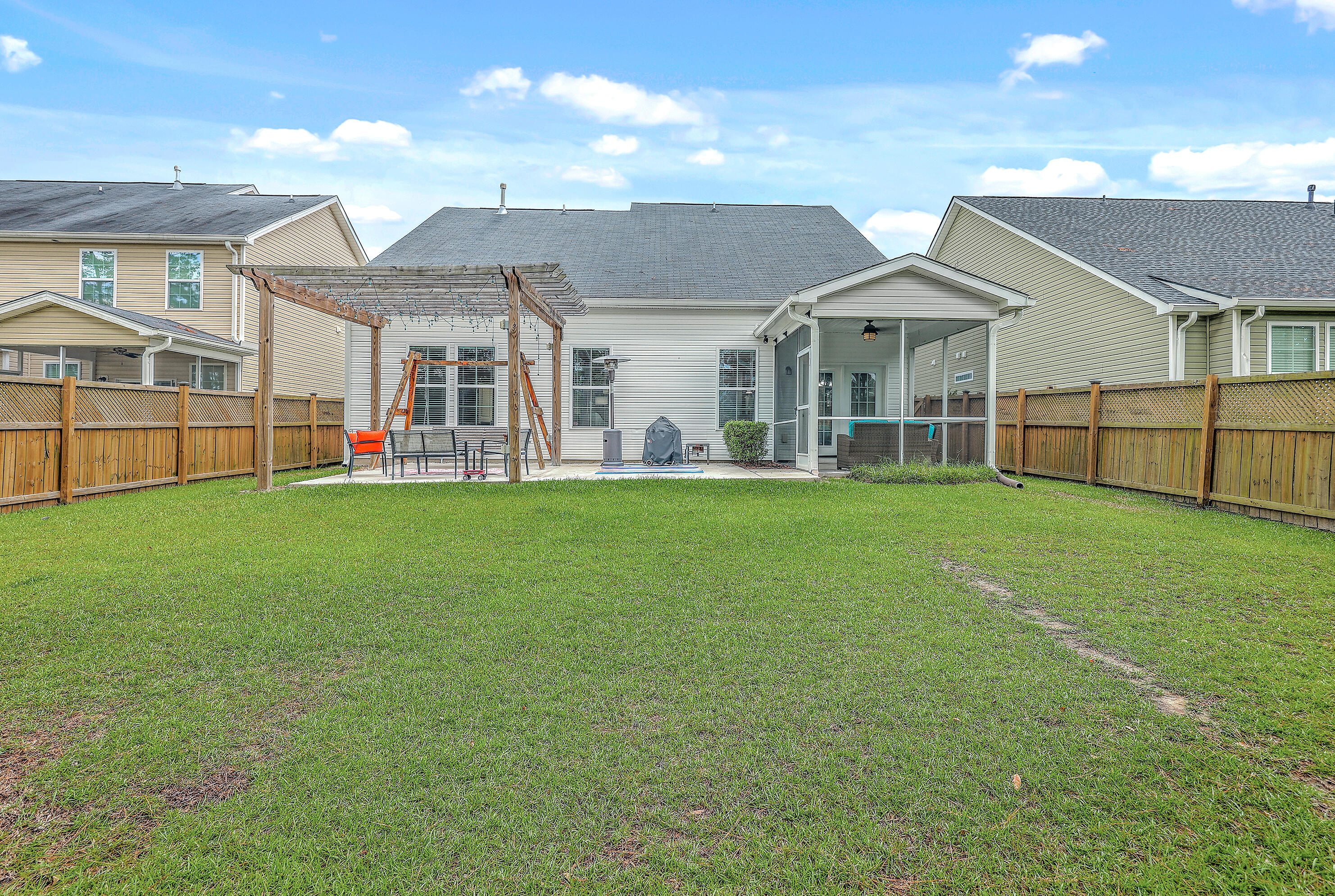 259 Spectrum Road Summerville, SC 29486 - Photo 39 of 49 ZYN_8034_35_36_37_38_39_40