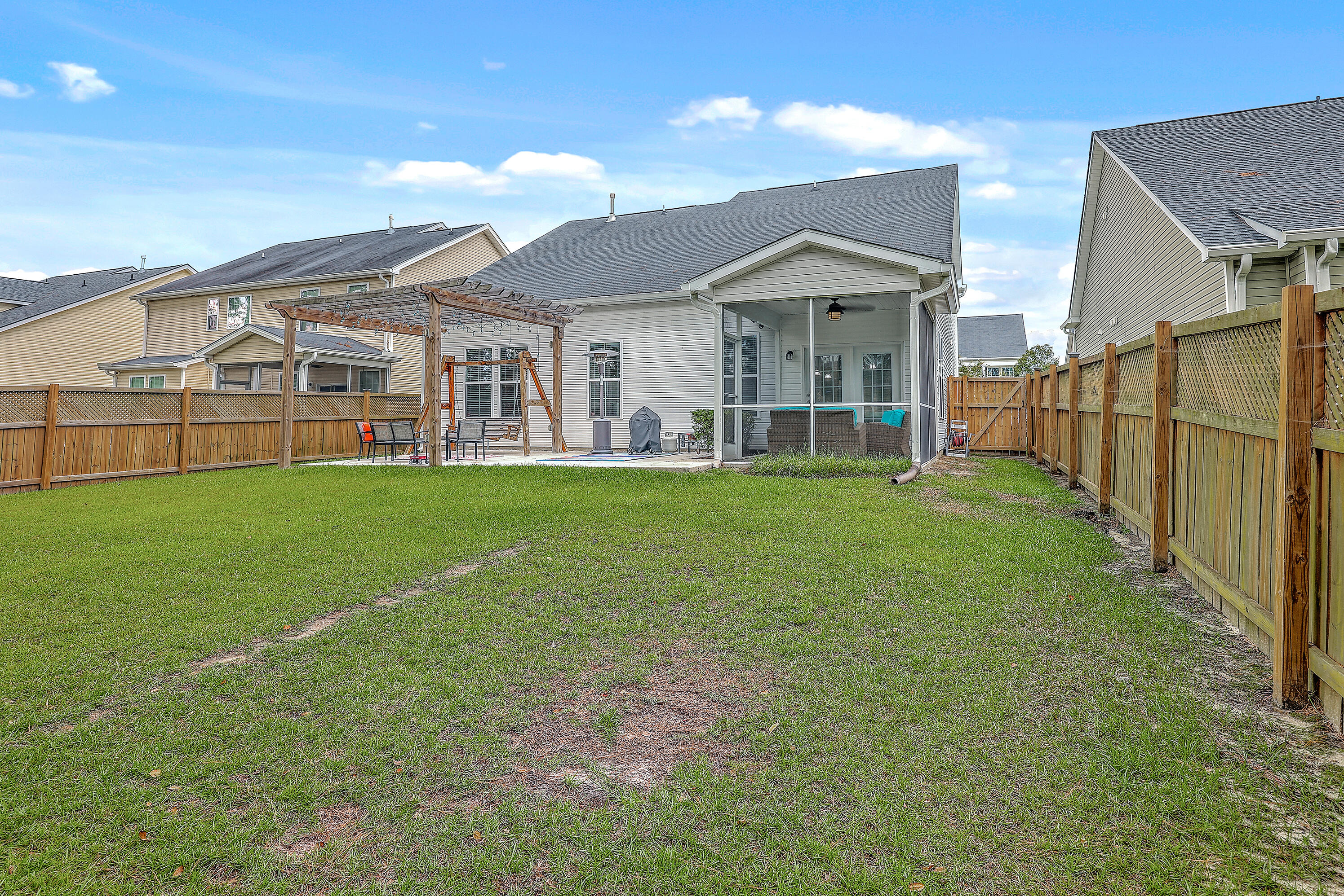 259 Spectrum Road Summerville, SC 29486 - Photo 40 of 49 ZYN_8027_28_29_30_31_32_33