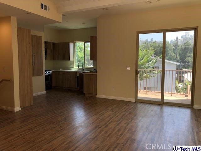 9951 Marcus Avenue, Unit 103 Tujunga, CA 91042 - Photo 5 of 20