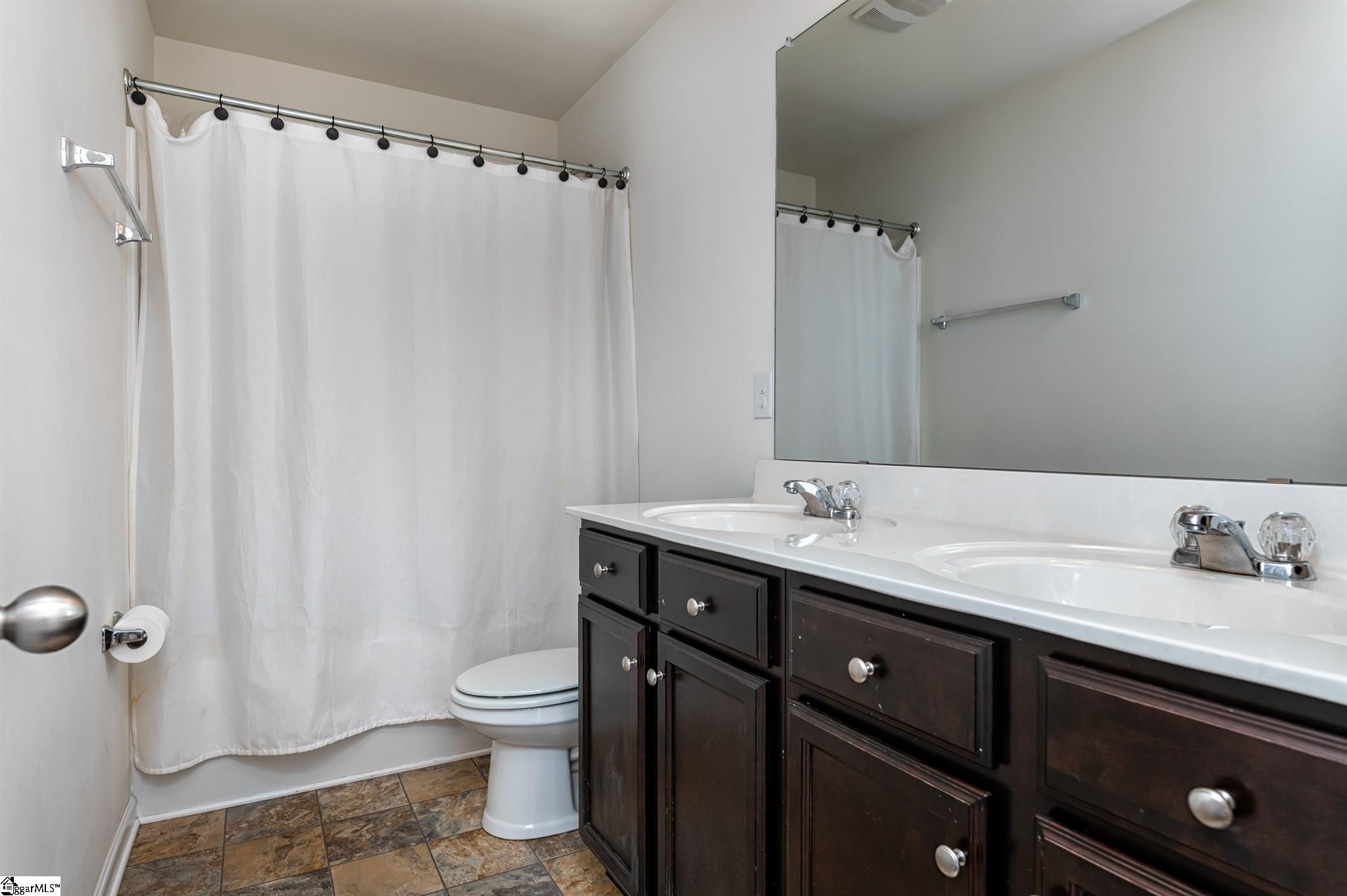 29 Ravencrest Drive Anderson, SC 29621 - Photo 22 of 35 Gallery Image 22