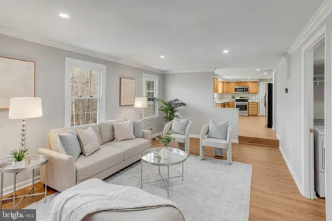 $1,275,000 | 9824 Fosbak Drive, Vienna, VA 22182