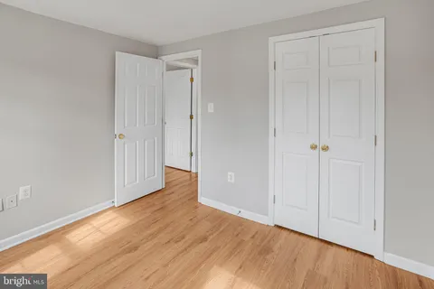 $1,275,000 | 9824 Fosbak Drive, Vienna, VA 22182