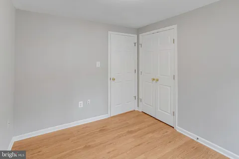 $1,275,000 | 9824 Fosbak Drive, Vienna, VA 22182