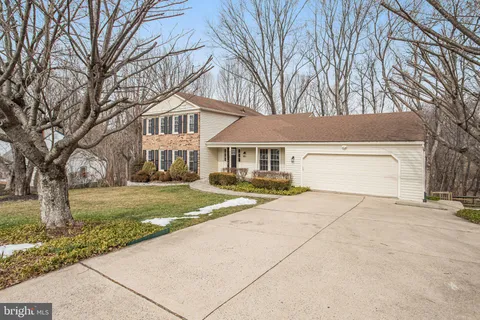 $1,275,000 | 9824 Fosbak Drive, Vienna, VA 22182