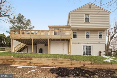 $1,275,000 | 9824 Fosbak Drive, Vienna, VA 22182