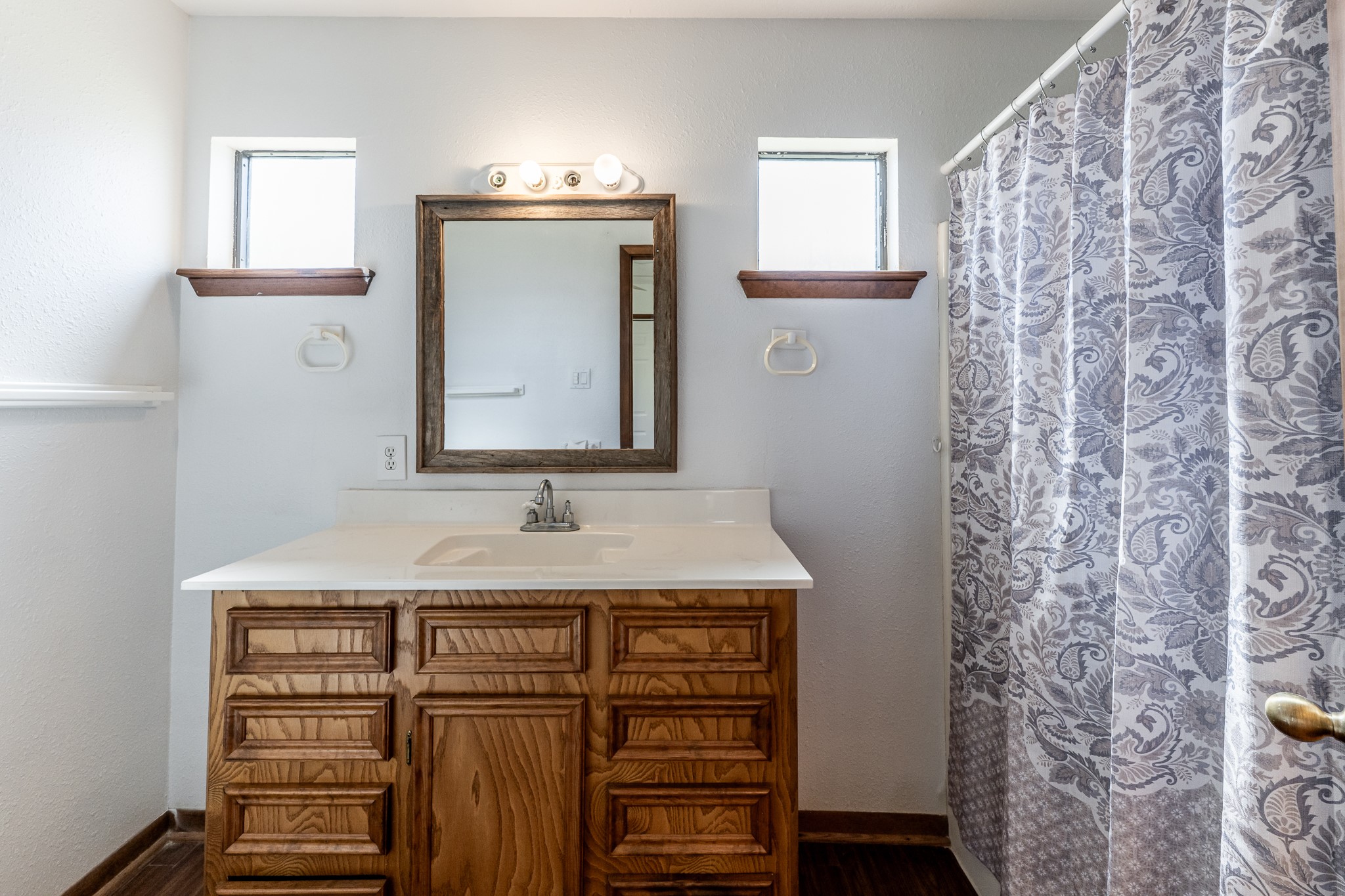 191 Timber Bay Drive Trinity, TX 75862 - Photo 29 of 48 Guest House bathroom.