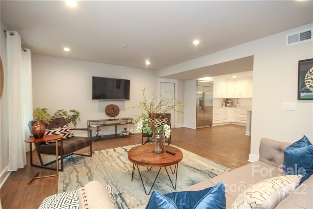 2934 Eastburn Road Charlotte, NC 28210 - Photo 12 of 48 Gallery Image 12