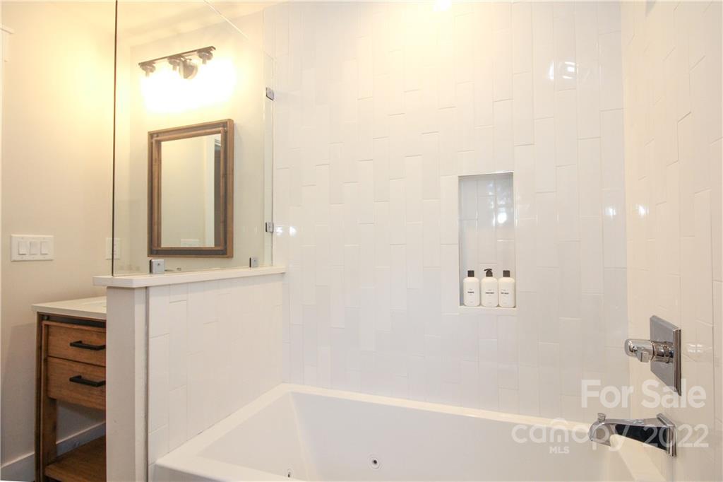 2934 Eastburn Road Charlotte, NC 28210 - Photo 42 of 48 Gallery Image 42