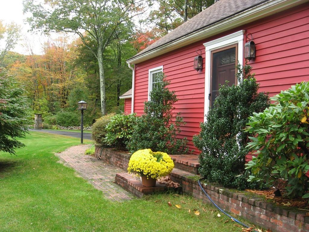 2 Oscars Road Spencer, MA 01562 - Photo 4 of 34 Gallery Image 4