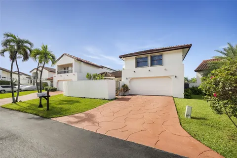 $749,000 | 11822 Southwest 108th Terrace, Miami, FL 33186