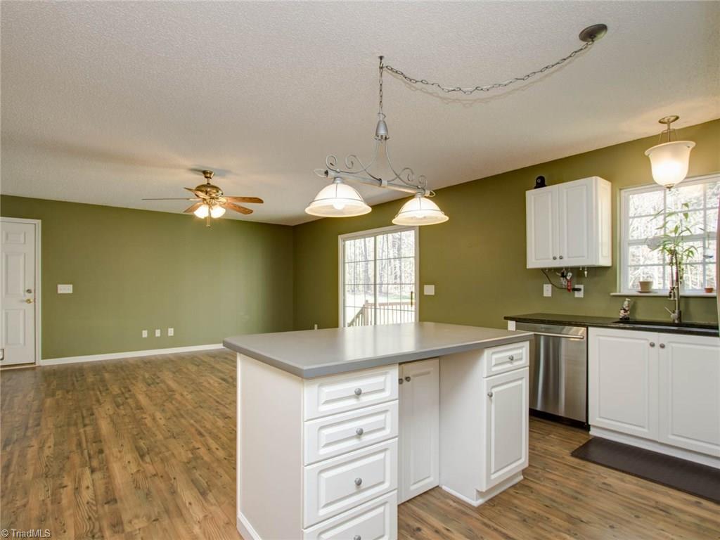 3940 Tanglebrook Road High Point, NC 27265 - Photo 14 of 30 Gallery Image 14