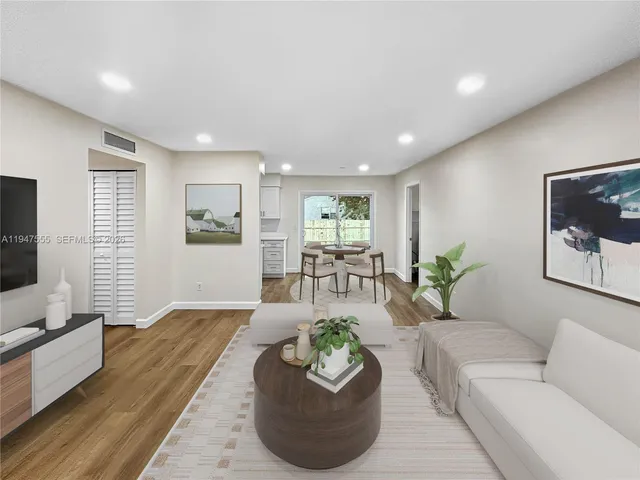 $319,990 | 912 Southeast Martin Luther King Junior Boulevard, Stuart, FL 34994