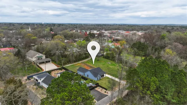 $398,700 | 405 West Camp Street, Jefferson, TX 75657