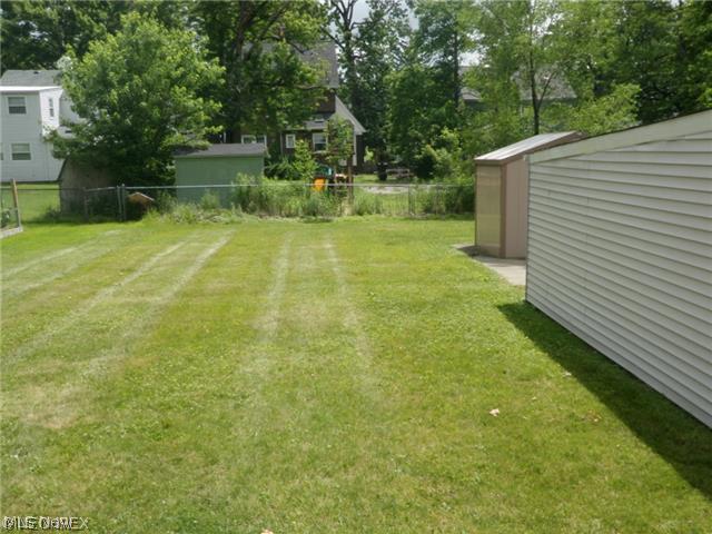 1303 Churchill Road Lyndhurst, OH 44124 - Photo 12 of 14