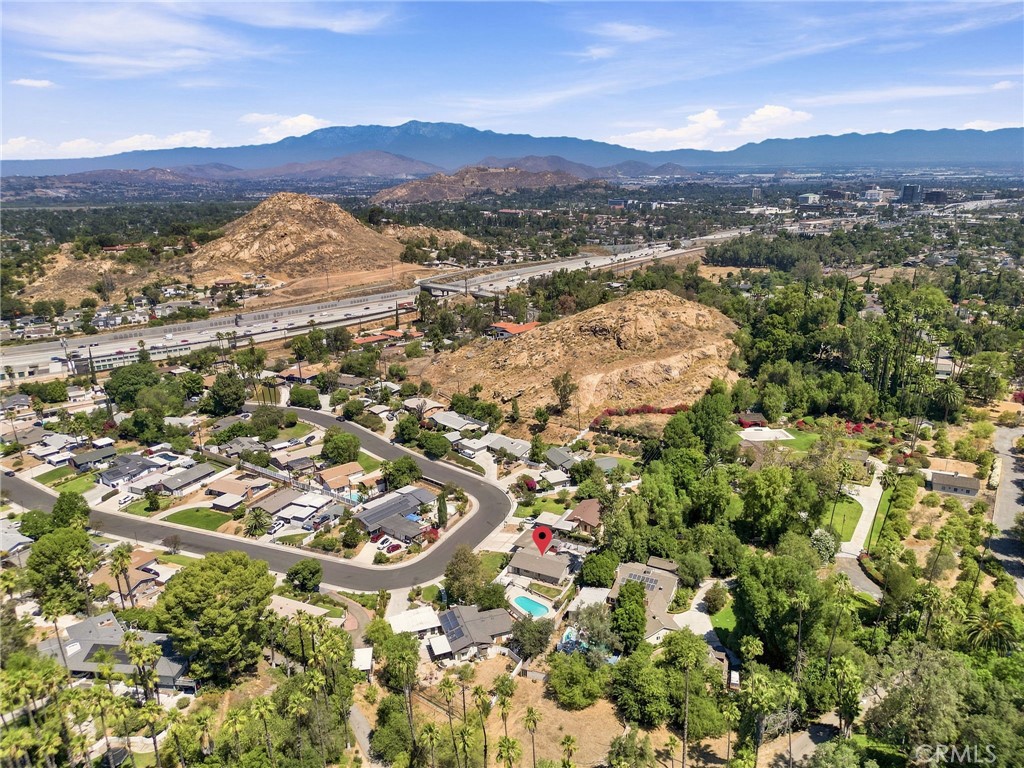 2906 Berkeley Road Riverside, CA 92506 - Photo 38 of 40