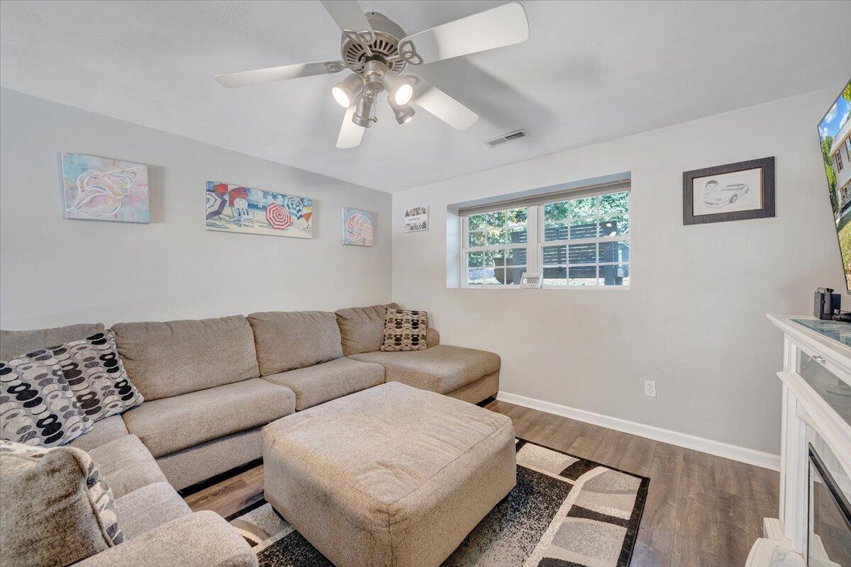 1063 Colony Court Moneta, VA 24121 - Photo 33 of 60 a living room with furniture and a couch