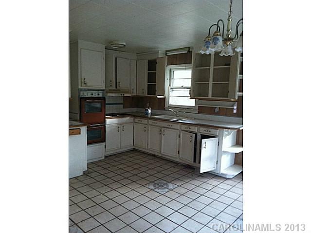 4232 Edgeland Road Edgemoor, SC 29712 - Photo 9 of 10