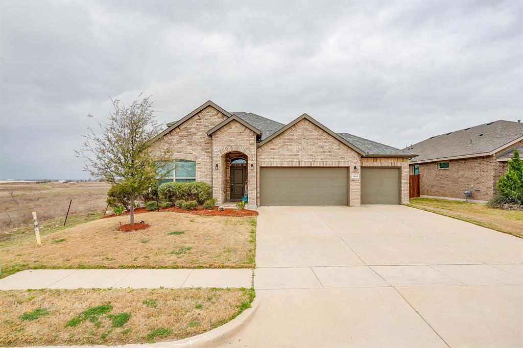 1824 Millbrae Road Cleburne, TX 76033 - Photo 3 of 38 440 Milverton