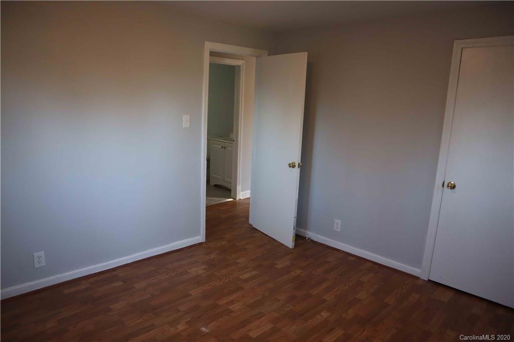 2527 Toddville Road Charlotte, NC 28214 - Photo 36 of 38