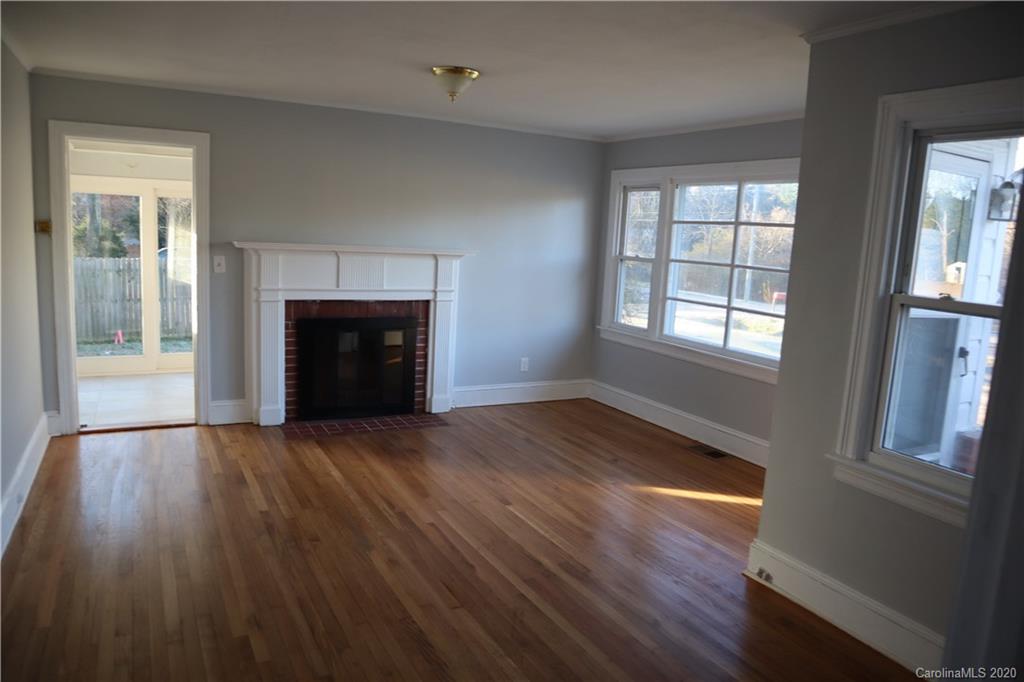 2527 Toddville Road Charlotte, NC 28214 - Photo 7 of 38