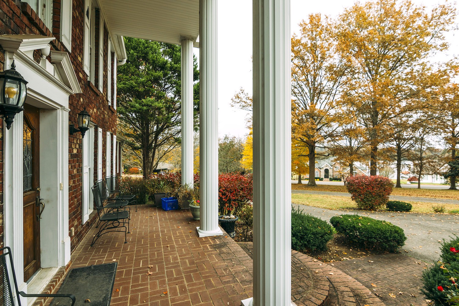 1160 Windsor Drive Gallatin, TN 37066 - Photo 6 of 7 a view of a porch with plants and trees