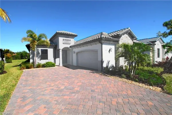 $8,000 | 1975 Mustique Street, Naples, FL 34120