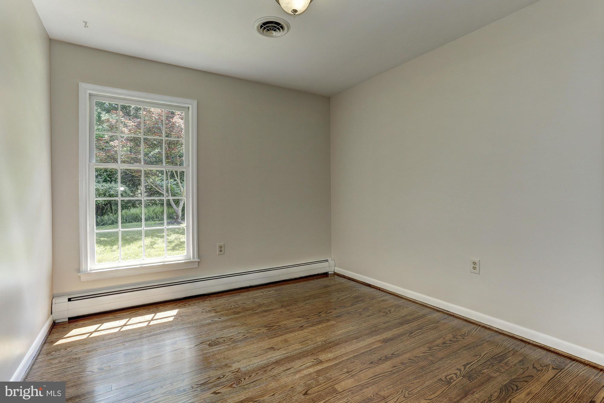 13545 Highland Road Clarksville, MD 21029 - Photo 17 of 30 Bedroom 3
