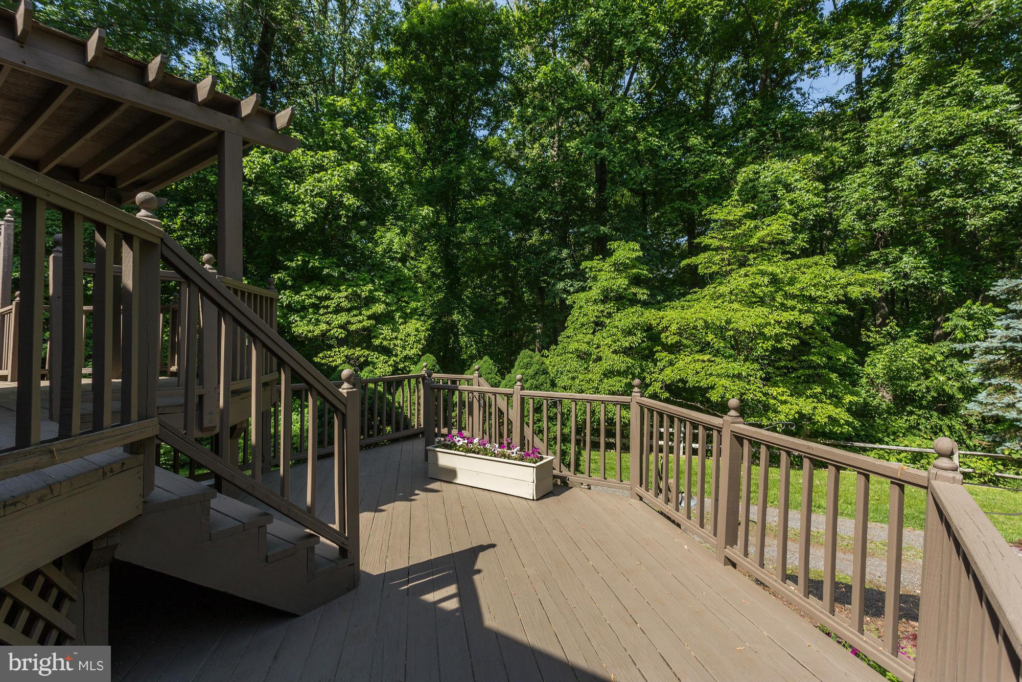 13545 Highland Road Clarksville, MD 21029 - Photo 27 of 30 Wrap Around Deck