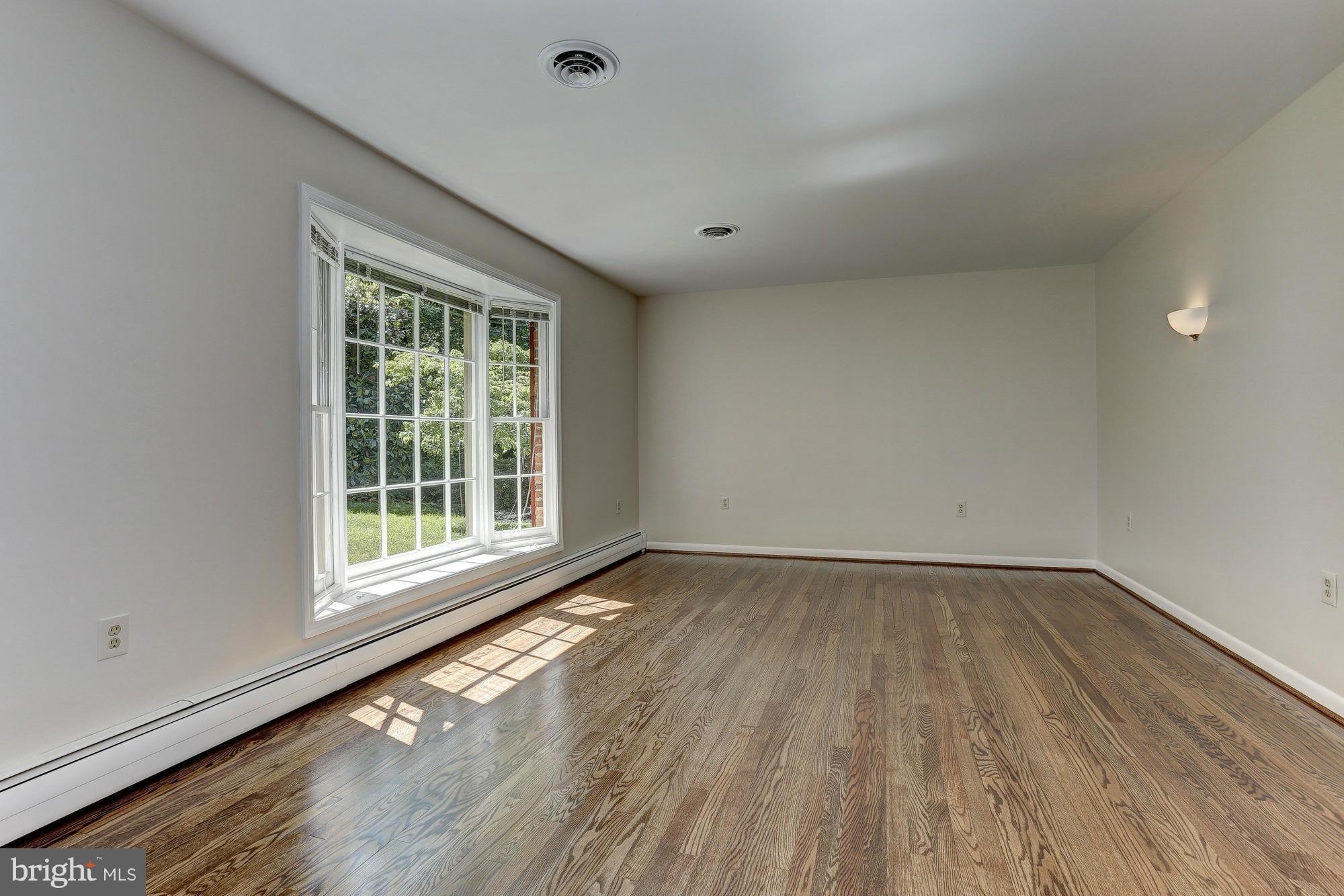 13545 Highland Road Clarksville, MD 21029 - Photo 4 of 30 Formal Living Room