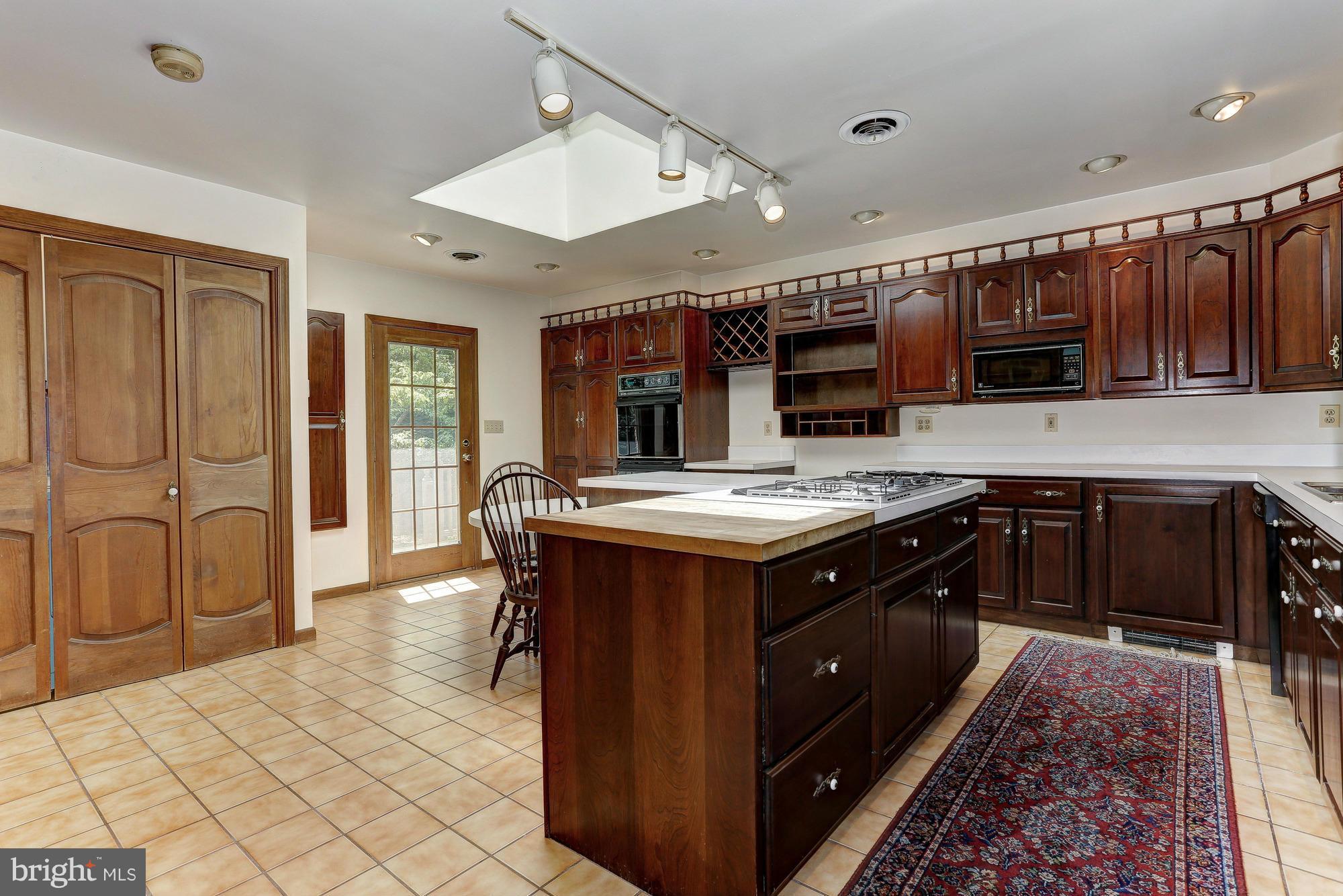 13545 Highland Road Clarksville, MD 21029 - Photo 8 of 30 Gourmet Kitchen w/Skylight