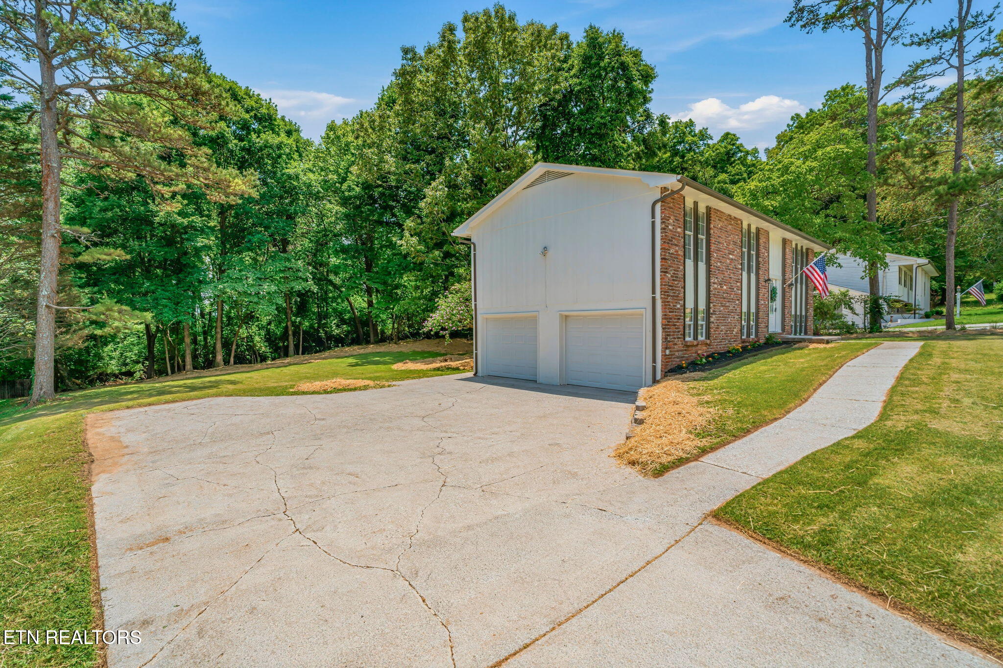 10008 Bluegrass Road Knoxville, TN 37922 - Photo 6 of 43 6-web-or-mls-10008 Bluegrass Road