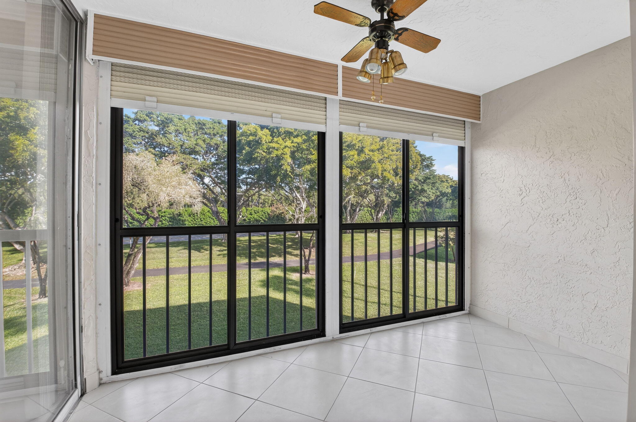 6935 Huntington Lane, Unit 207 Delray Beach, FL 33446 - Photo 12 of 88 BALCONY