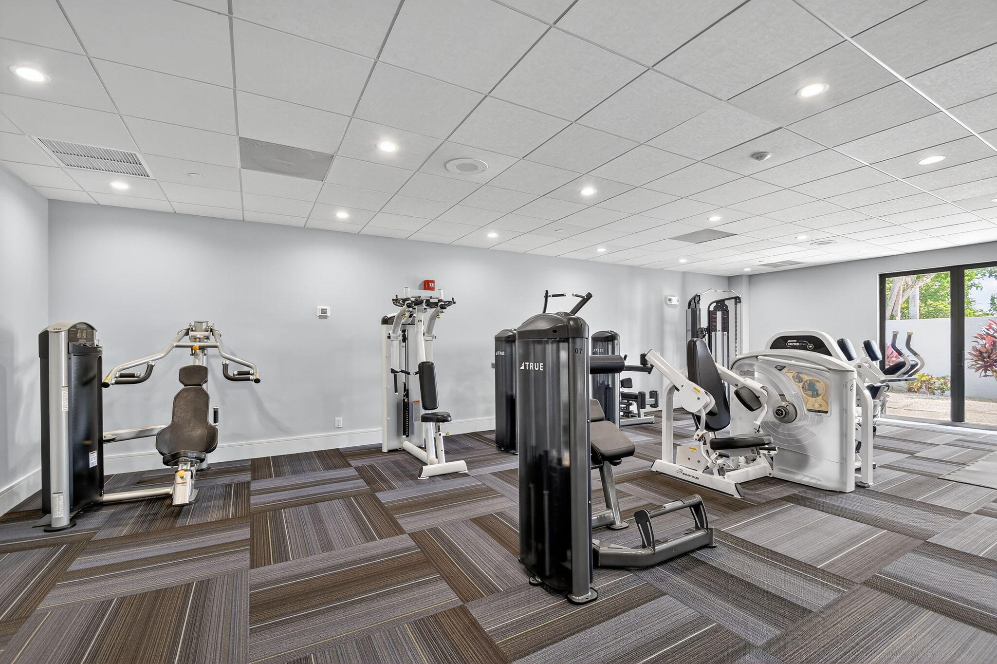 6935 Huntington Lane, Unit 207 Delray Beach, FL 33446 - Photo 48 of 88 41-web-or-mls-79-print-DSC_1348