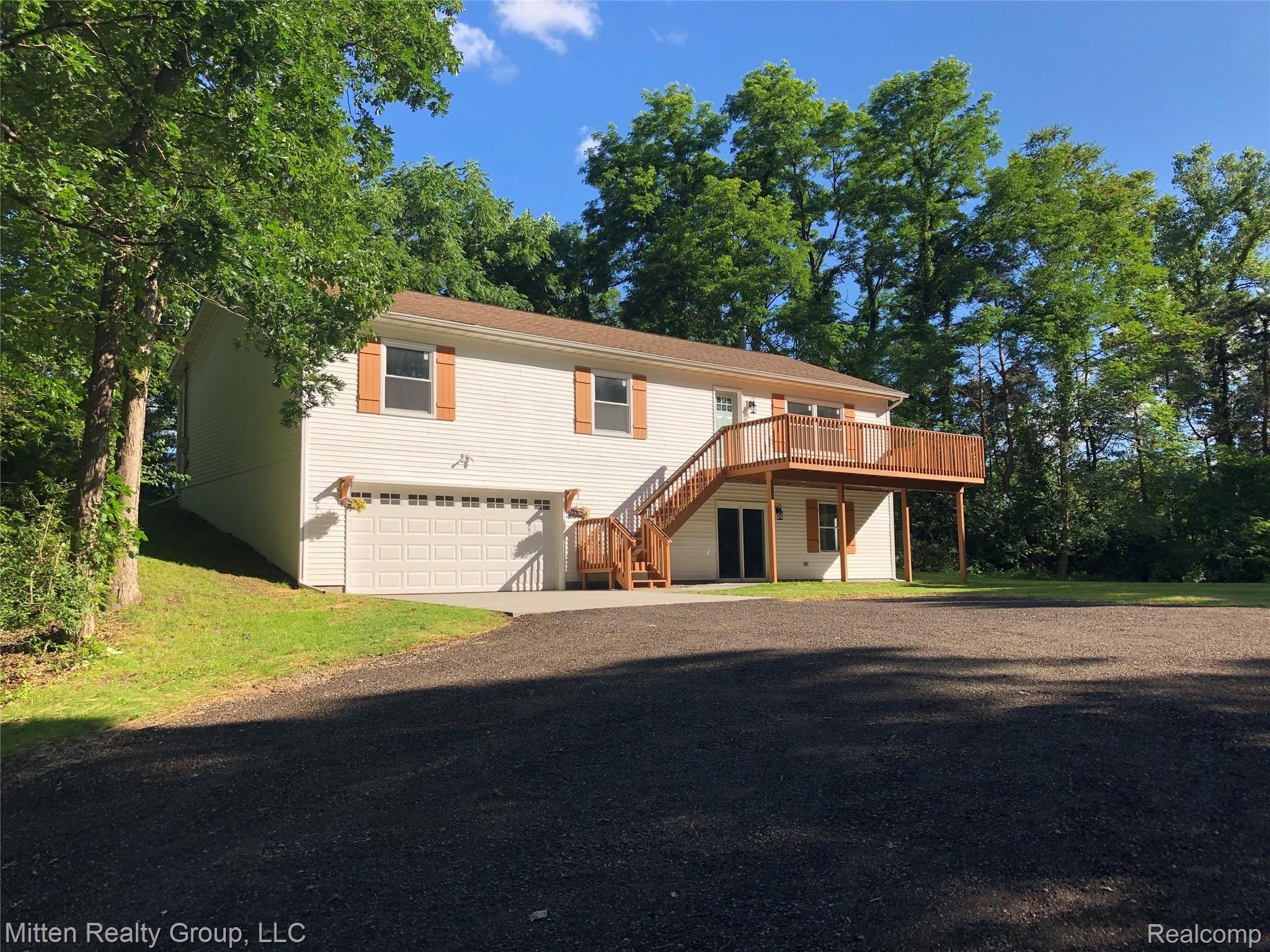 16771 Cavanaugh Lake Road Chelsea, MI 48118 - Photo 3 of 26 image00003.jpeg