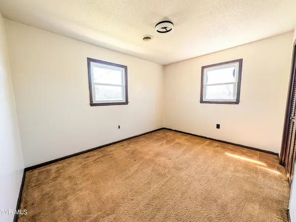 $300,000 | 464 Springfield Drive, Bristol, TN 37620