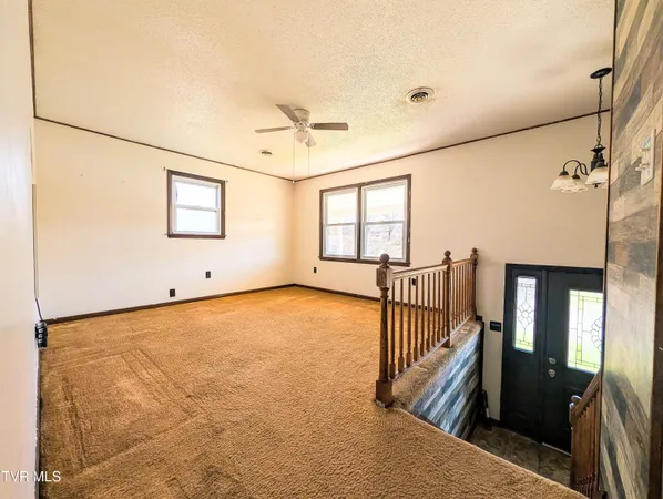 $300,000 | 464 Springfield Drive, Bristol, TN 37620