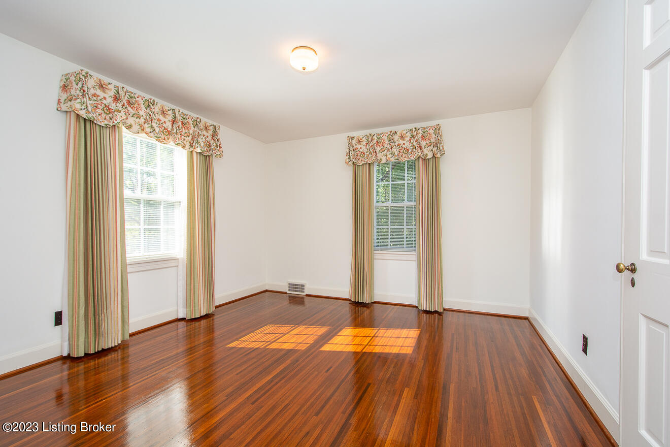 1819 Fleming Road Louisville, KY 40205 - Photo 28 of 42 Fleming-56