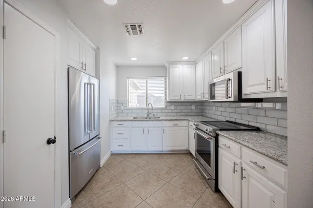 $2,295 | 1676 North La Mora Drive, Goodyear, AZ 85338