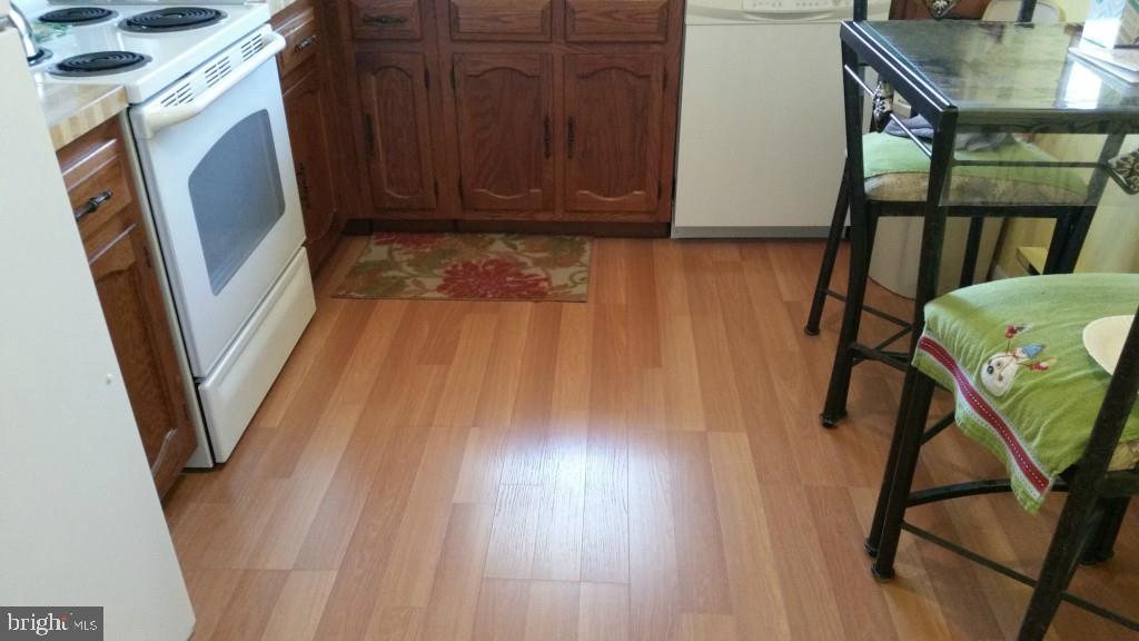 14 B Magnolia Road, Unit 16 Manahawkin, NJ 08050 - Photo 6 of 10