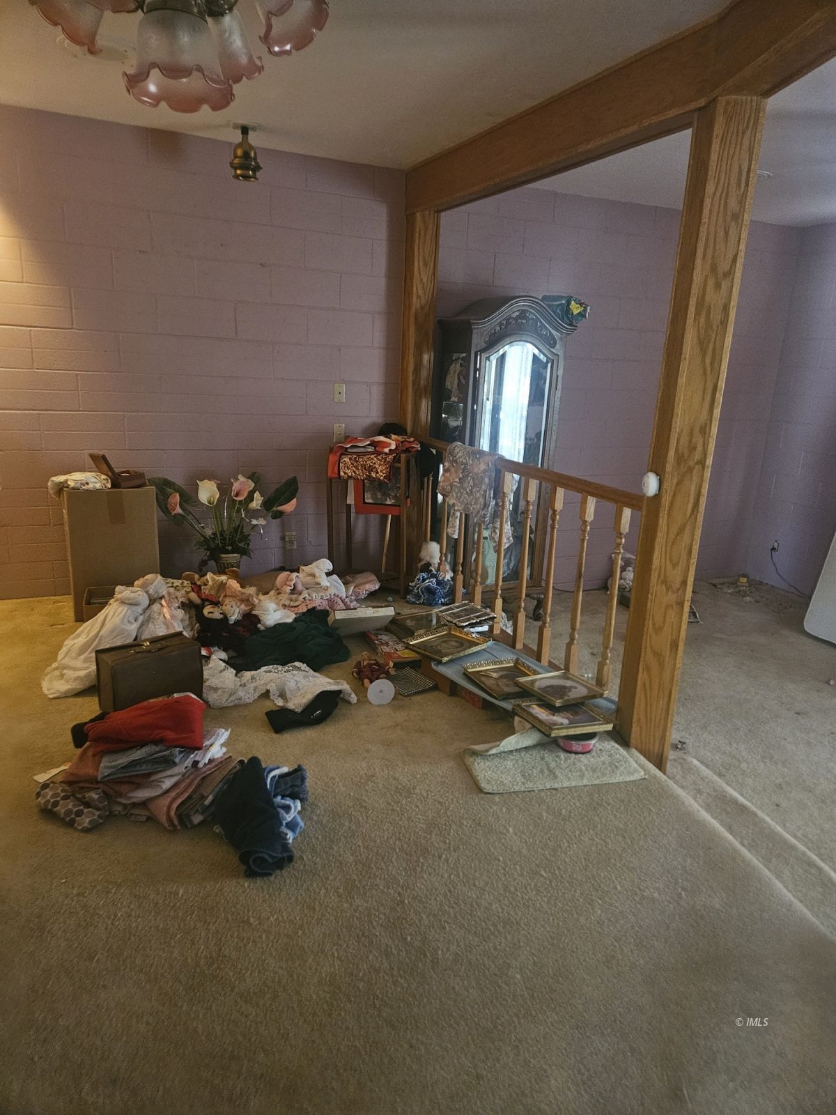 2262 Sunrise Drive Bishop, CA 93514 - Photo 7 of 12 a view of a room with gym equipment