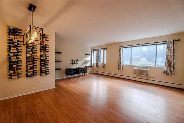 $227,999 | 4623 North Chester Avenue, Unit 110, Chicago, IL 60656