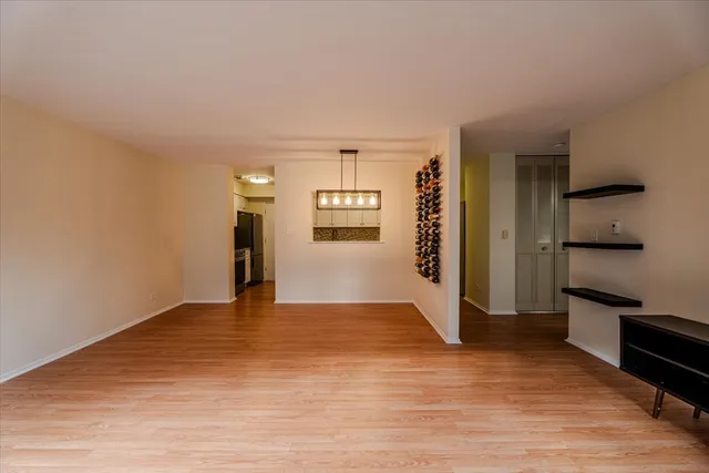 $227,999 | 4623 North Chester Avenue, Unit 110, Chicago, IL 60656