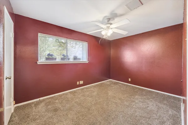 $2,400 | 5359 Little John Lane, Katy, TX 77493