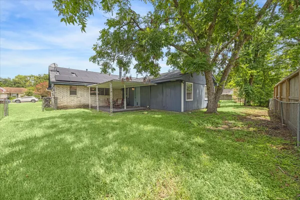 $2,400 | 5359 Little John Lane, Katy, TX 77493