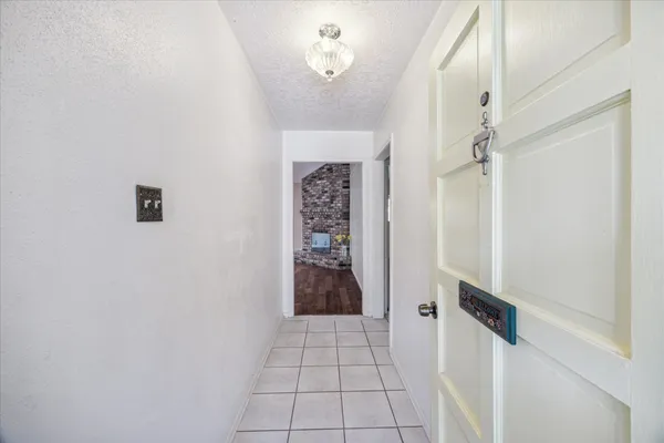 $2,400 | 5359 Little John Lane, Katy, TX 77493