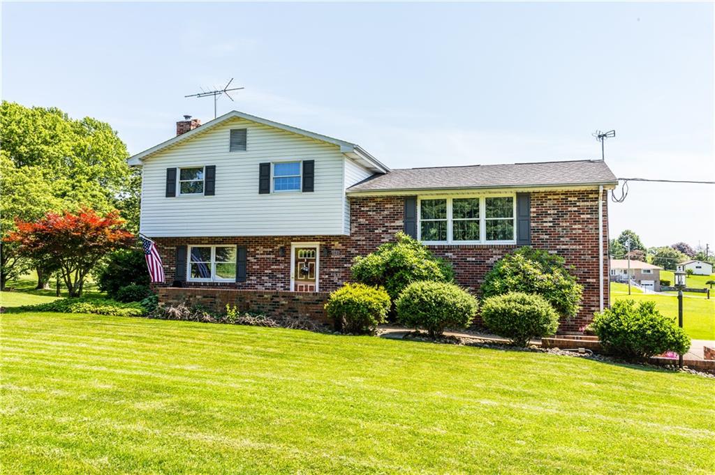 140 Mizikar Road Mount Pleasant, PA 15666 - Photo 2 of 25 Such Curb Appeal!