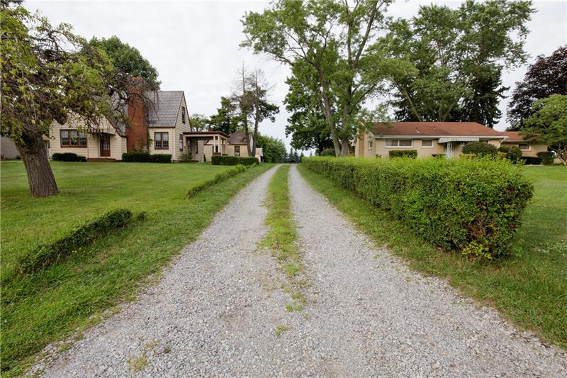 100 Cliff Mine Road Oakdale, PA 15071 - Photo 3 of 13 Shared driveway between both parcels