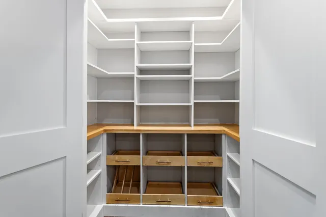 $349,900 | 2208 Spring Oak Lane, Orange, TX 77632