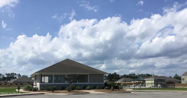 $1,845 | 601 Draymore Drive Northeast, Leland, NC 28451