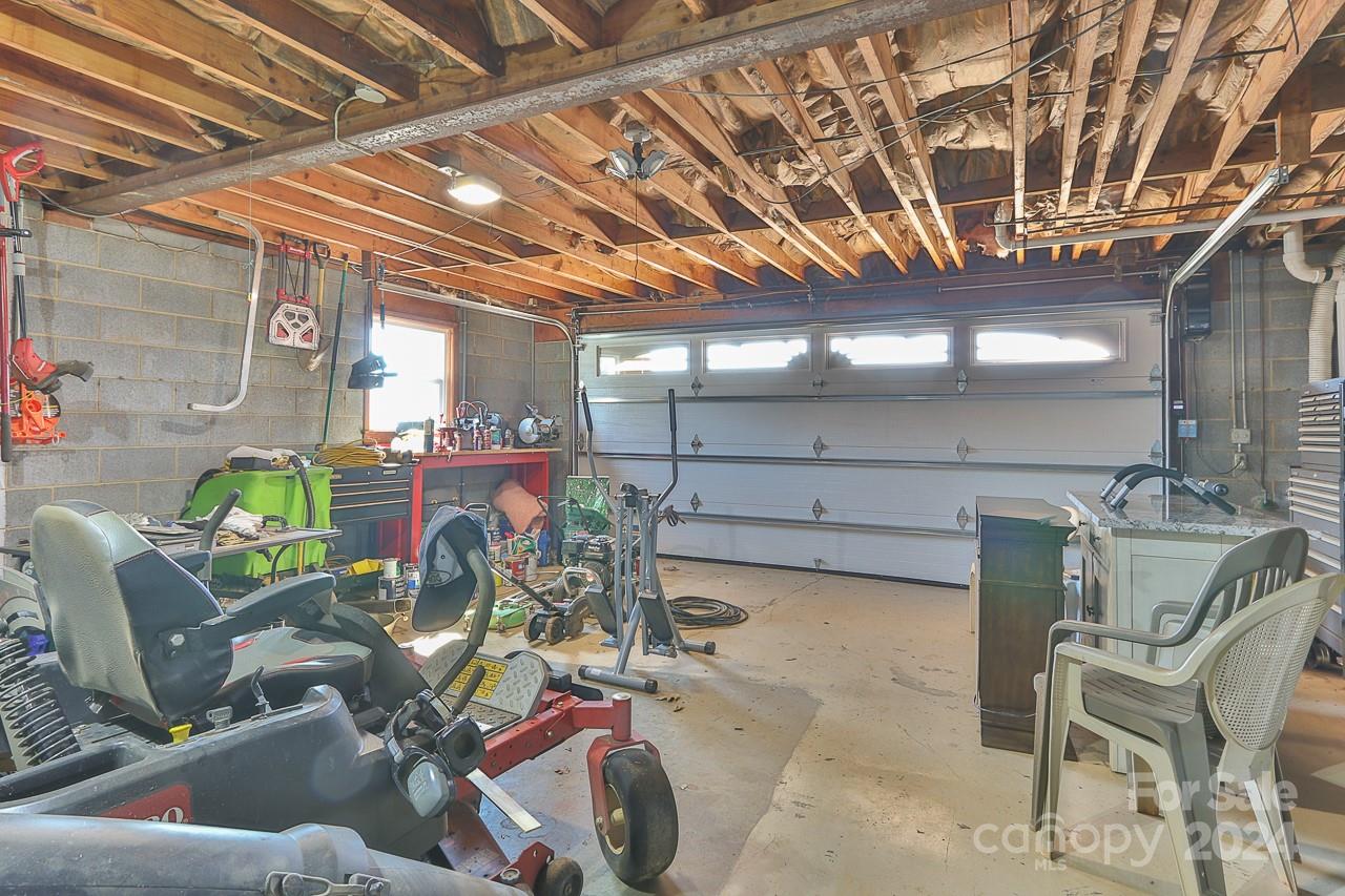 127 Skyline Road Hickory, NC 28601 - Photo 37 of 40 Gallery Image 37